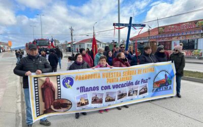 DESFILE DEL BARRIO 18 DE SEPTIEMBRE DE PUNTA ARENAS