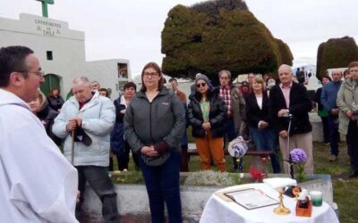 CELEBRACIÓN DE LA CONMEMORACIÓN DE LOS FIELES DIFUNTOS EN PUERTO NATALES