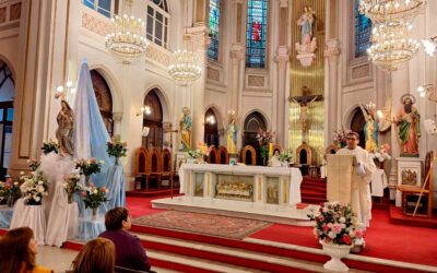 INICIO DEL MES DE MARÍA EN LA PARROQUIA SANTUARIO DE MARÍA AUXILIADORA