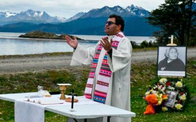 EUCARISTÍA EN MEMORIA DE LA ABUELA CRISTINA CALDERÓN EN BAHÍA MEJILLONES