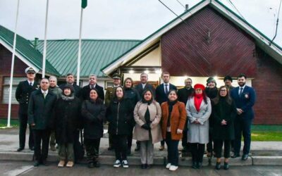 RECONOCIMIENTO AL PÁRROCO EN PUERTO WILLIAMS