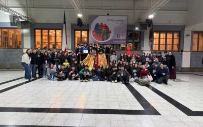 VIGILIA JUVENIL DE PENTECOSTÉS EN LA PARROQUIA SANTUARIO MARÍA AUXILIADORA Y EL INSTITUTO DON BOSCO