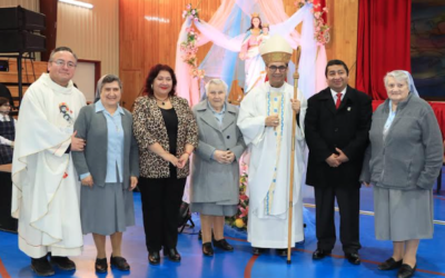 LAS HIJAS DE MARÍA AUXILIADORA DE PUERTO NATALES RENUEVAN SU CONSAGRACIÓN RELIGIOSA