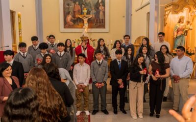 JÓVENES Y ADULTOS RECIBEN EL SACRAMENTO DE LA CONFIRMACIÓN EN PUERTO NATALES